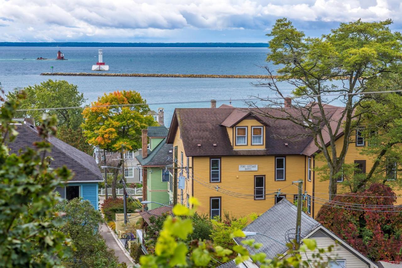 Pine Cottage Bed & Breakfast Mackinac Island Exterior foto