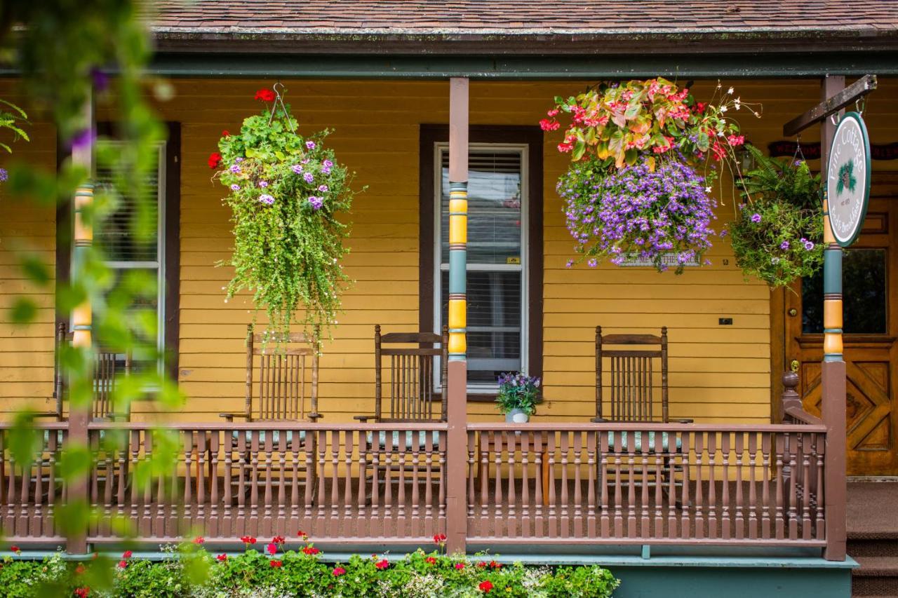 Pine Cottage Bed & Breakfast Mackinac Island Exterior foto